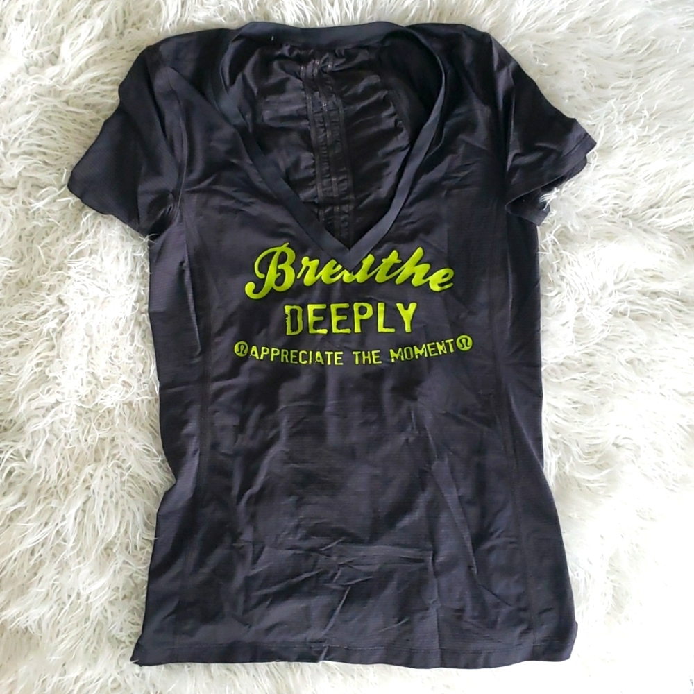 Lululemon dryfit tshirt